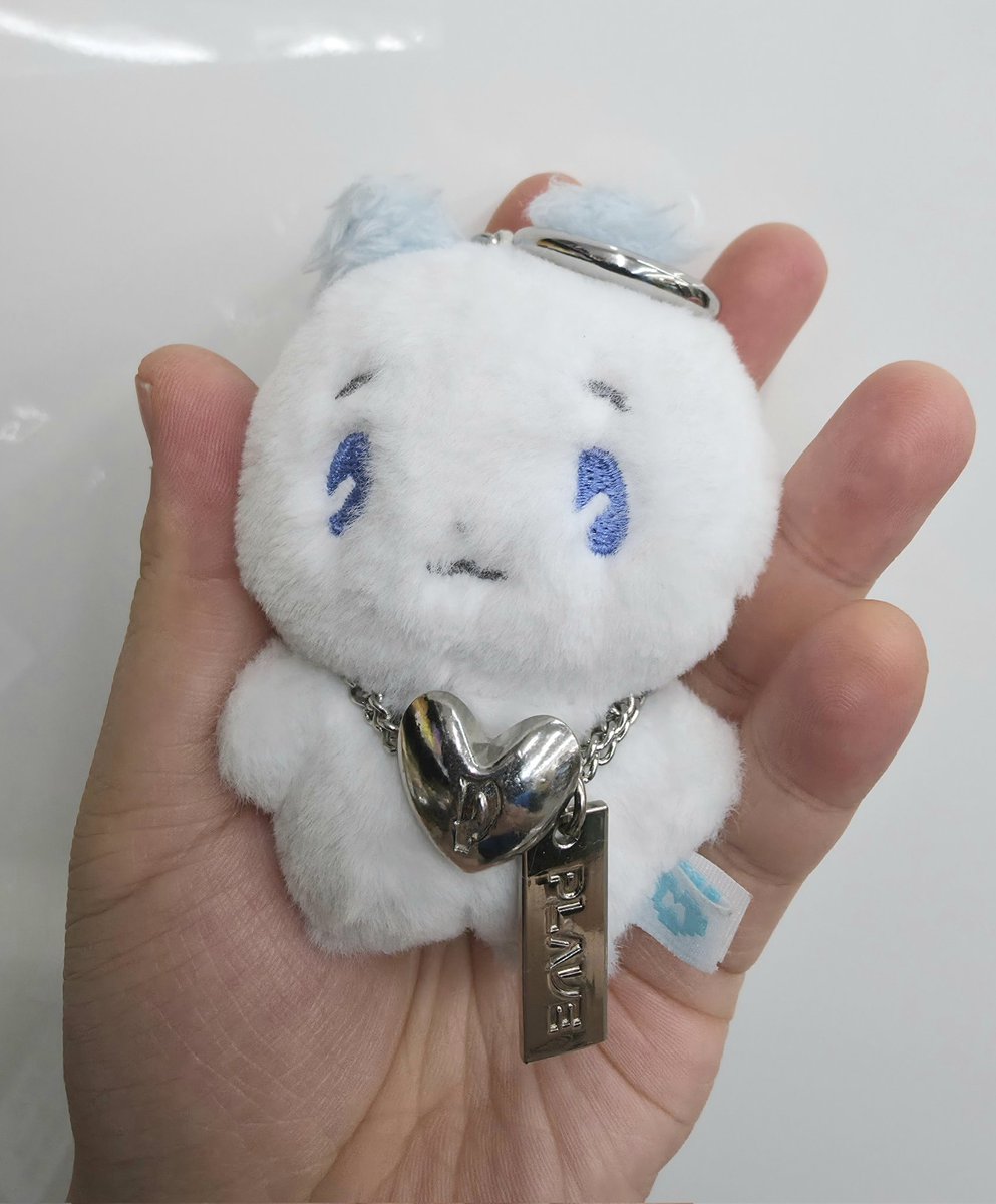 내 플레이브 펜던트 가져가고 모르는 척하는 몌무