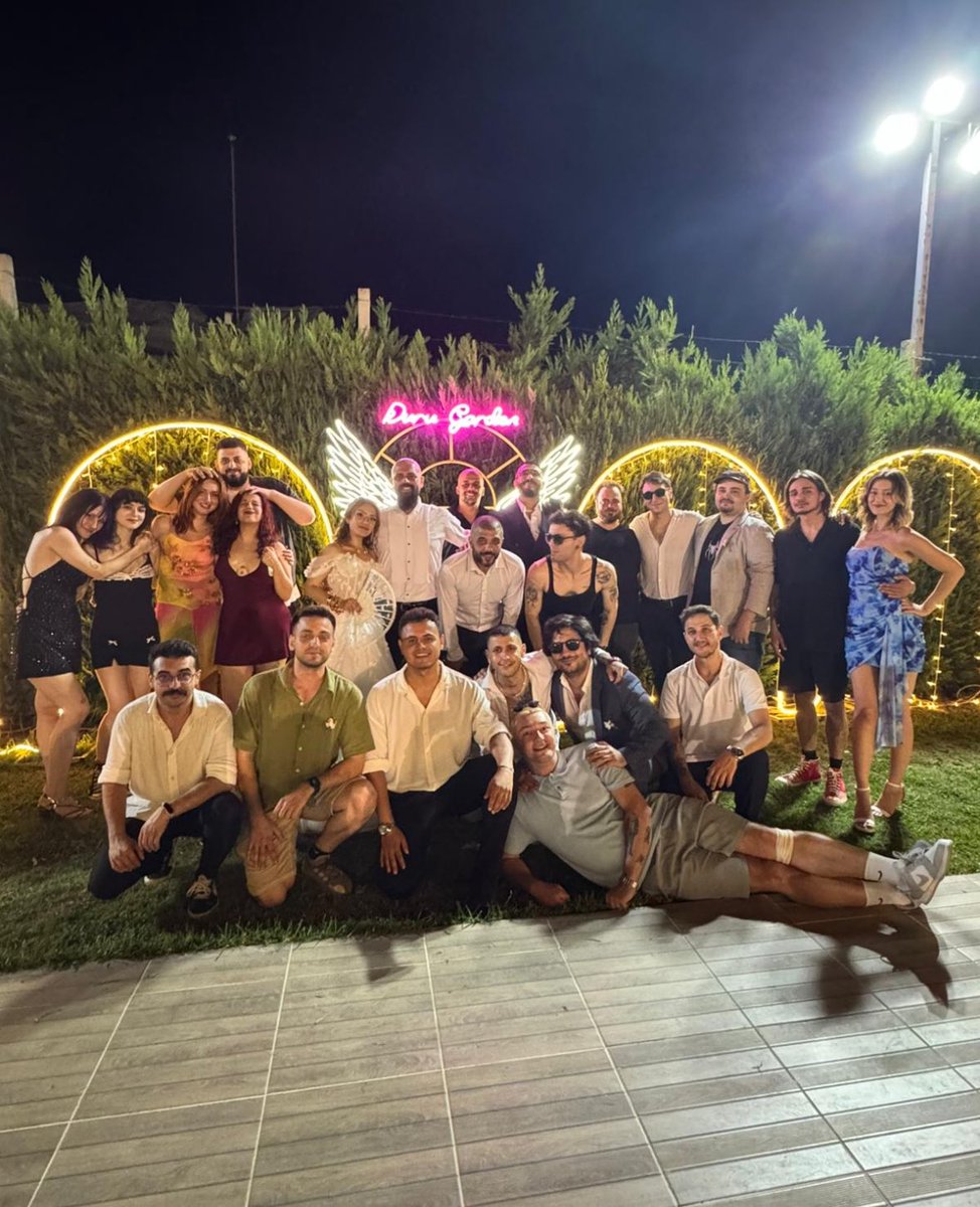 esra (@invorfreude) on Twitter photo 