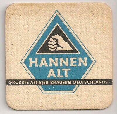 CultureLuc's tweet photo. @DushikePeeters @vrtnws @erotiekplezier @LaenenWill12574  Tja, hier in de Limburg is het al zo heet dat de bierkaartjes van de hitte #scheuren..🤪🤪🤪🤪 https://t.co/3reCq7MKyK