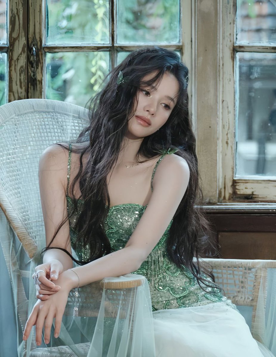 kookiecem's tweet photo. #zhangjingyi https://t.co/Go4kJmwlYl