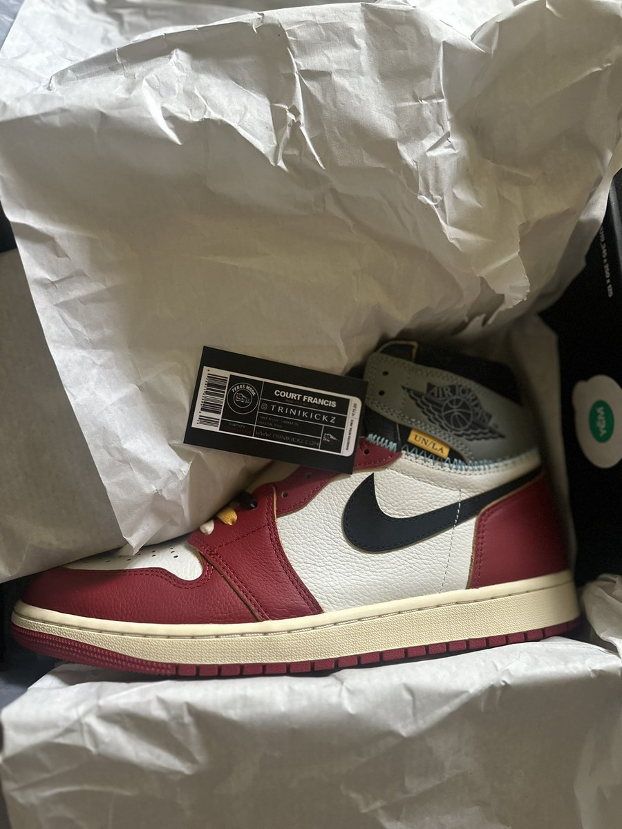<a href="/SellKicksSunday/">SellKicksSunday</a> Sz: 11.5
Condition: DS
Price: $250 shipped