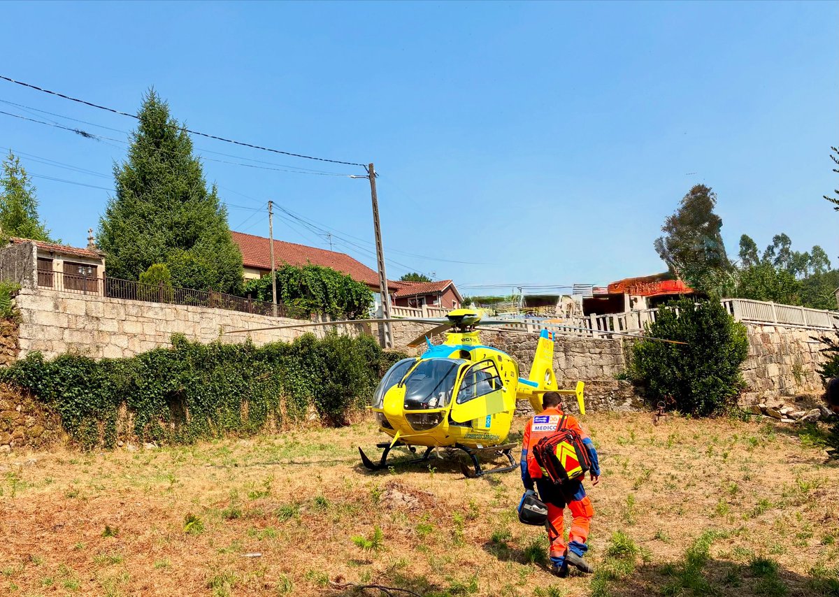 Even in the melting hot, even wearing flameproof overalls, sweating more than in the gym, there we go 4 you!#hems #sothatothersmaylive Ainda con este clima abrasador, e cun mono de voo, e sudando mais que nunha media maratón, ai lle vamos a por vos!#hotwave #comasempreaoteucaron