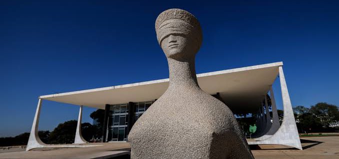 🚨URGENTE - STF presta homenagem a 'homens em relação homoafetiva', no Dia dos Pais