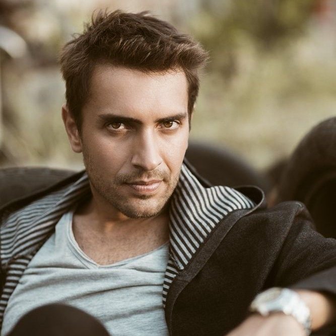 AstepeEtkinlik's tweet photo. #UlaşTunaAstepe Taşacak Ha Bu Deniz dizisiyle anlaştı. Bu sezon karizmatik bir dağ adamı olan Adil Koçari ile karşımıza çıkacak.✨
Sabırsızlıkla bekliyoruz🔥 https://t.co/IQBf0db6aB