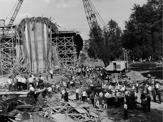 59 years ago today - August 10, 1966

Heron Road Bridge collapse, 9 dead, dozens injured

In 2016, City Council unanimously endorsed my motion to rename the bridge the Heron Road Workers Memorial Bridge.

We will never forget.