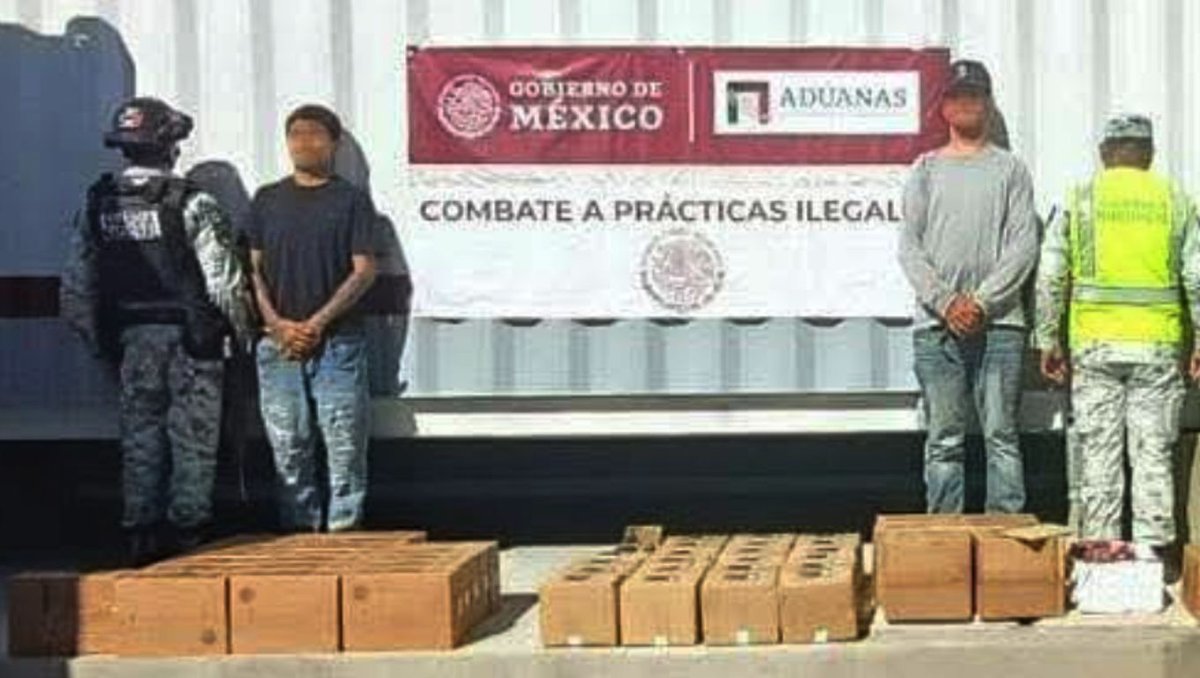 FreddyOliviery's tweet photo. Cayeron 2 estadounidenses con 40 mil cartuchos que querían ingresar a nuestro país.

Es EEUU el principal proveedor de armas de los cárteles de México, es el principal impulsor del "terrorismo". https://t.co/y4YYE2V29v