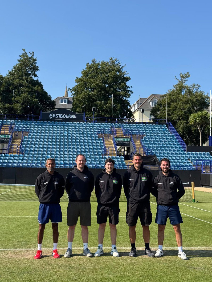 Men’s O35 County Cup | Day 3 

Tough final day for Team Notts with a 1-4 loss to Group 6A winners Wiltshire.

But we retain our place in Group 6A — a solid weekend 💪

Highlight: playing on the stunning stadium court 👏🏻

Roll on 2026! 🔜
#NottsTennis #CountyCupTennis