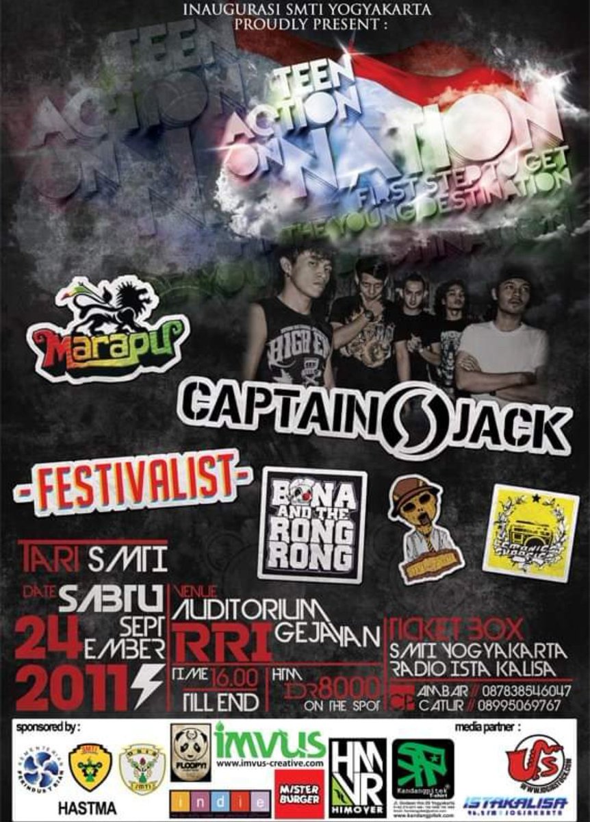 Aisyah_Isna's tweet photo. Sejak hari itu saya jatuh cinta dengan konser, tiket gratis dari senior untuk menyambut anggota baru sekolah itu membuat saya mengenal Festivalist. Kala itu saya hanya bisa menyanyikan lagu captain jack. Malam ini saya bernostalgia malam 14 tahun lalu itu. Terimakasih banyak. https://t.co/yXBXNHttbE