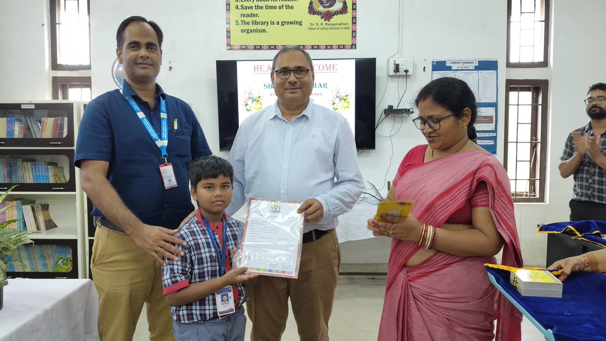 Kv2Sambalpur's tweet photo. :

🌟 Proud Moment! 🌟
Sai Sarthak Sahoo (Class II → III) clinched 2nd Rank at both Zonal Rank Odisha &amp; International levels in IGKO 2024-25! 🏆🌍🇮🇳
💝 Awarded ₹25,000 for this incredible feat! 👏
@KVSROBBSR
@KVS_HQ
#ProudMoment #IGKO #YoungChampion https://t.co/Lb6jAznscv