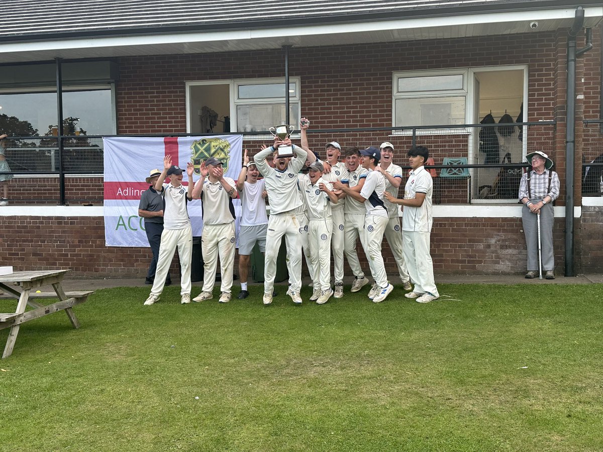 BradshawCricket's tweet photo. 🏆🏆WINNERS🏆🏆

Massive congratulations to our young 3rd team on winning the Beardsley Cup!

Scoring 192 in the first innings and managing to defend it after a good start from Adlington is a great effort!

#UpTheShire https://t.co/ZRR5WTYZ9Y