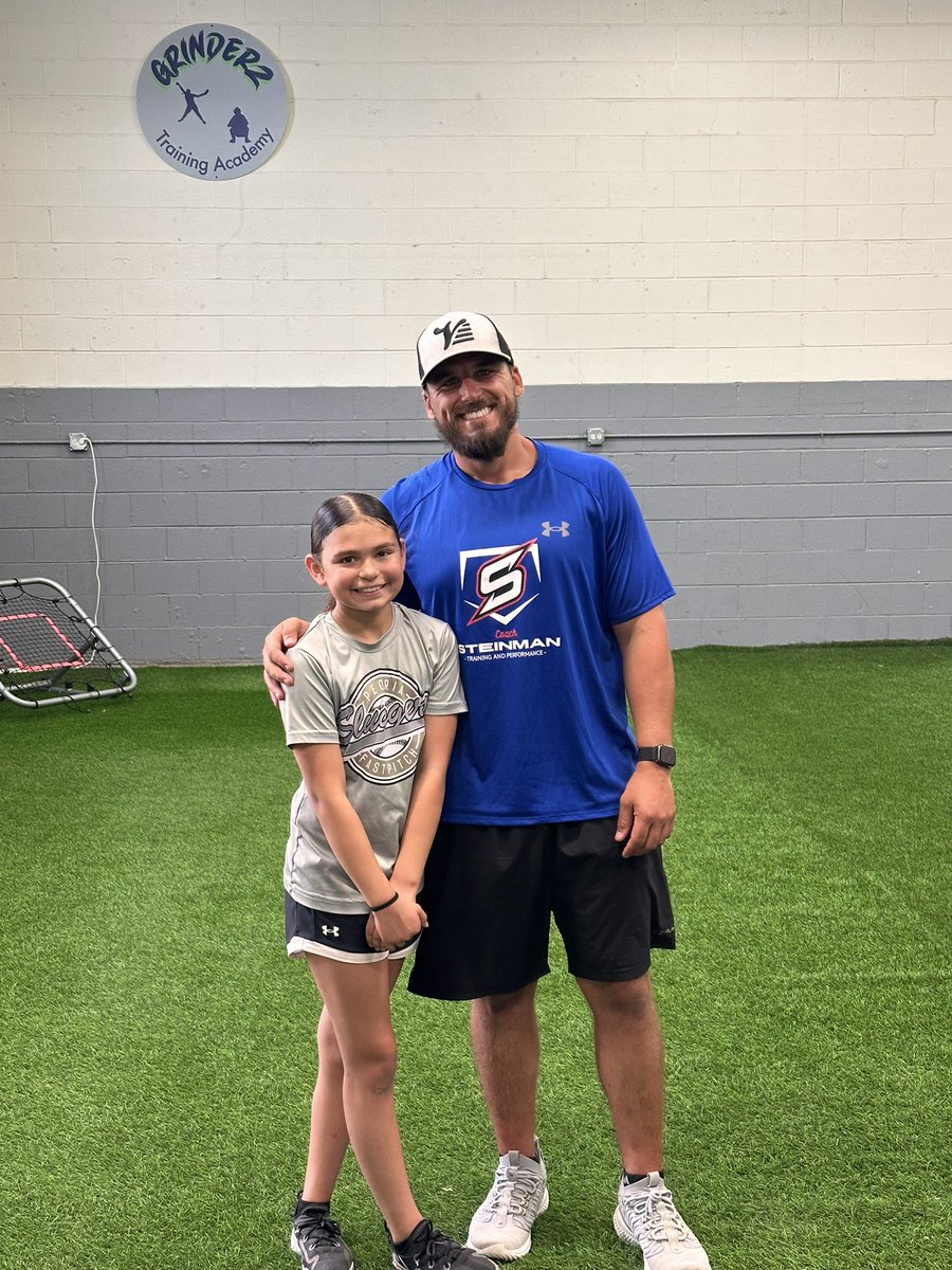 Coach Steinman (@coach_steinman) on Twitter photo That’s a wrap on the Chicago trip!
It was a great few days—<a href="/caymolmw1/">Impact Caymol Midwest</a> organizational workout, private sessions at <a href="/Grinderztraini1/">@Grinderztrainingacademy</a> , and a second night of clinics to finish it out.
I’m grateful to the players, coaches, and families who made it all happen. Seeing you all soon That’s a wrap on the Chicago trip!
It was a great few days—<a href="/caymolmw1/">Impact Caymol Midwest</a> organizational workout, private sessions at <a href="/Grinderztraini1/">@Grinderztrainingacademy</a> , and a second night of clinics to finish it out.
I’m grateful to the players, coaches, and families who made it all happen. Seeing you all soon