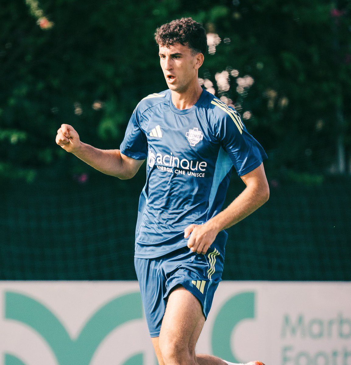 Jacobo débutera sur le banc contre le FC Barcelone ✅

On espère une entrée pour poket Yamal