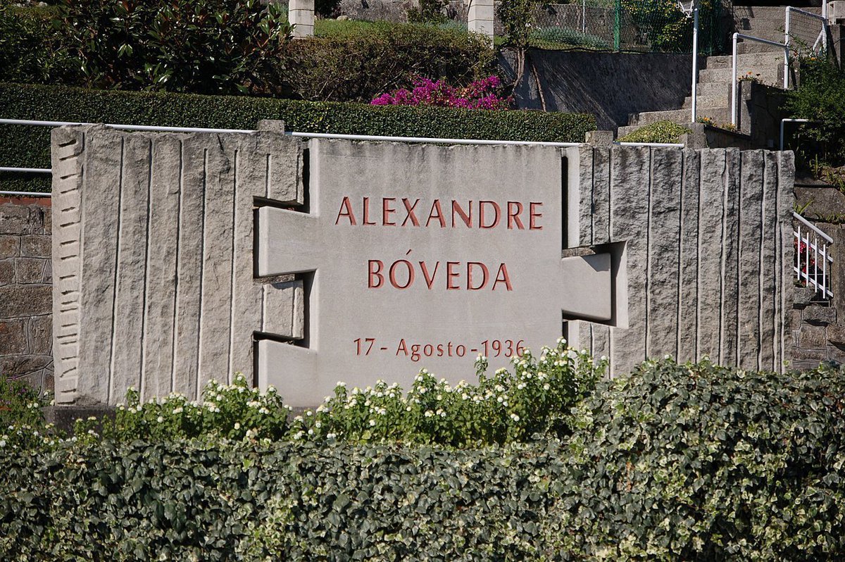 SabiasGalicia's tweet photo. Sabías que tal día coma hoxe do ano 1936 é asasinado polos fascistas o intelectual #AlexandreBóveda, un dos galeguistas máis relevantes, chegando a ser o motor do Partido Galeguista segundo palabras do propio #Castelao. #DiaDaGalizaMartir. https://t.co/k2DnuzPdGA