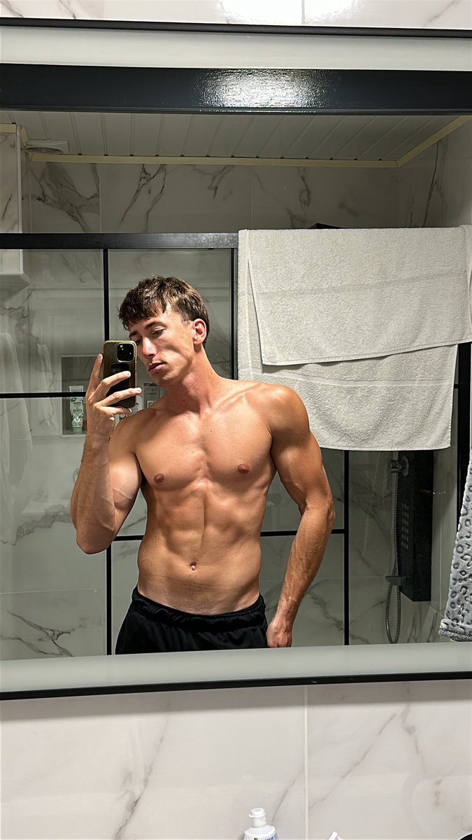 Podofitlive tweet media