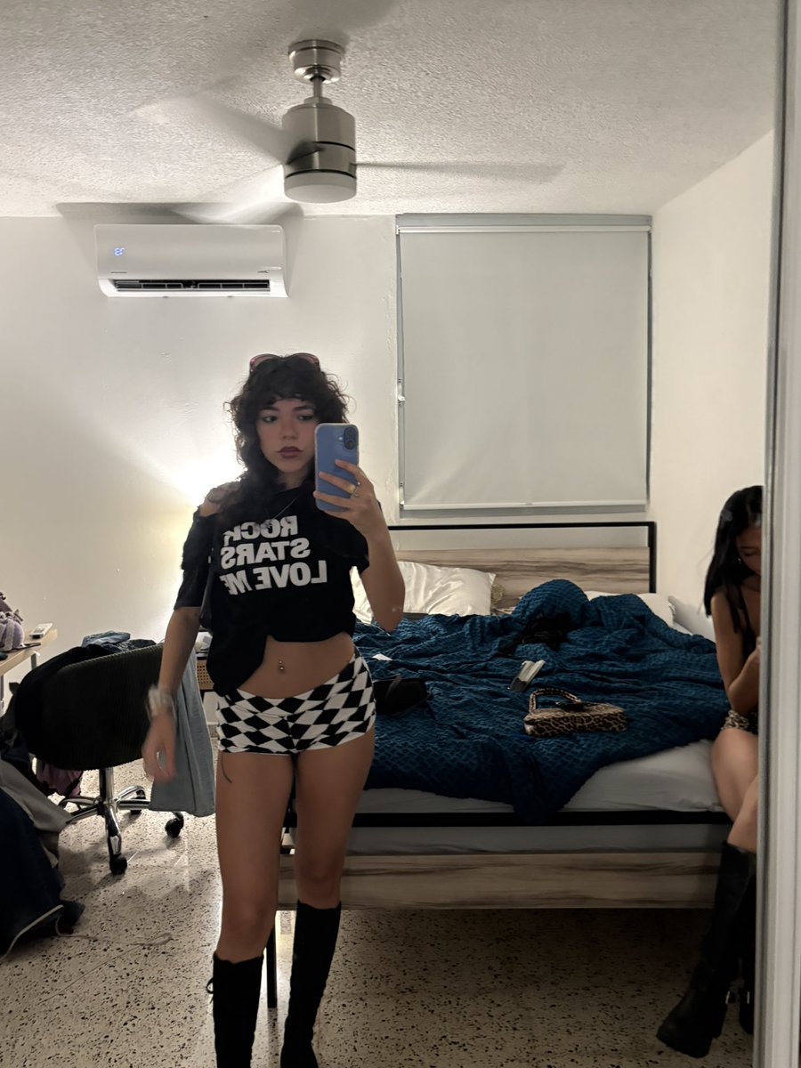 arrozcondulce69's tweet image. looked a little 2good last night #igsawitfirst