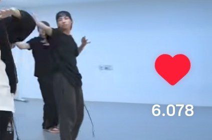 aaaaamd i think yoon daehan iz dancing on the gdragon power wedemboyz demo vid... i am almost sure it's daehan...