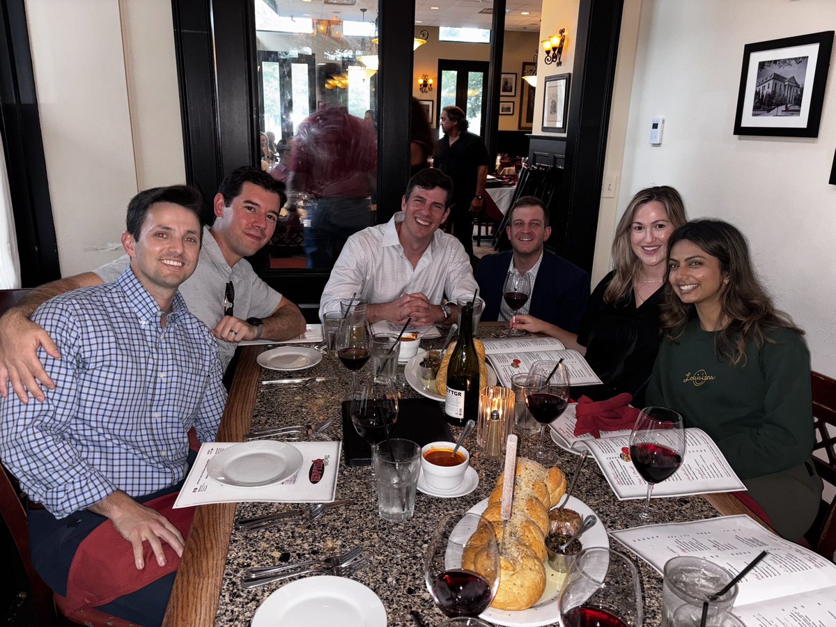 OchsnerUrology (@ochsnerurology) on Twitter photo Ochsner Urology had a great turn out at #LUS2025! It was an amazing time sharing our research on the utility of PET scans in unfavorable intermediate risk prostate cancer, bettering resident burnout, and our attempt at stumping the professor <a href="/DanBarocas/">Daniel Barocas</a>. Until next time LUS! Ochsner Urology had a great turn out at #LUS2025! It was an amazing time sharing our research on the utility of PET scans in unfavorable intermediate risk prostate cancer, bettering resident burnout, and our attempt at stumping the professor <a href="/DanBarocas/">Daniel Barocas</a>. Until next time LUS!