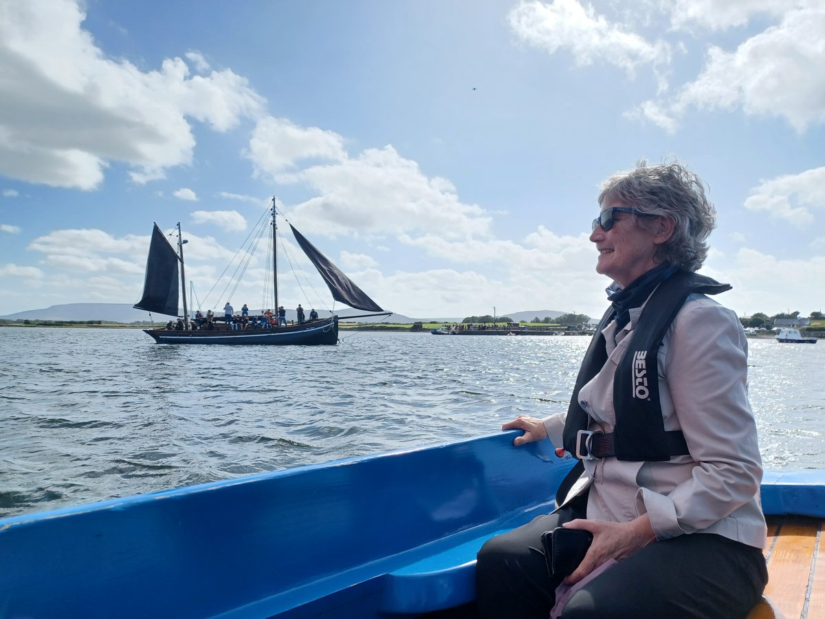 What an absolute joy it was to step aboard one of our beloved Galway Hookers yesterday in Kinvara for the Cruinniú na mBád Festival. These magnificent boats are far more than a nod to the past—they are living symbols of our maritime and cultural heritage.