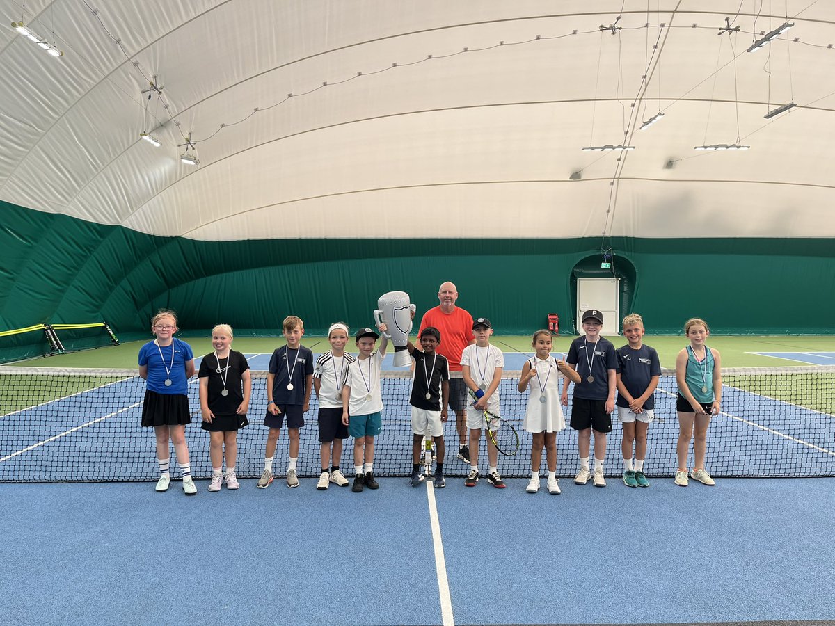 📣Junior Club Championship Update

8U Singles
🏆Eric
🥈Roman

9U Singles
🏆Harry
🥈Rafferty

10 Singles
🏆Rafferty
🥈Nathaniel

💪The clubs youngest put on a great show

👩🏼‍🤝‍👨🏿37 players competing

👏Big thanks to scorers and parents for supporting

#thefutureoftheclublooksstrong