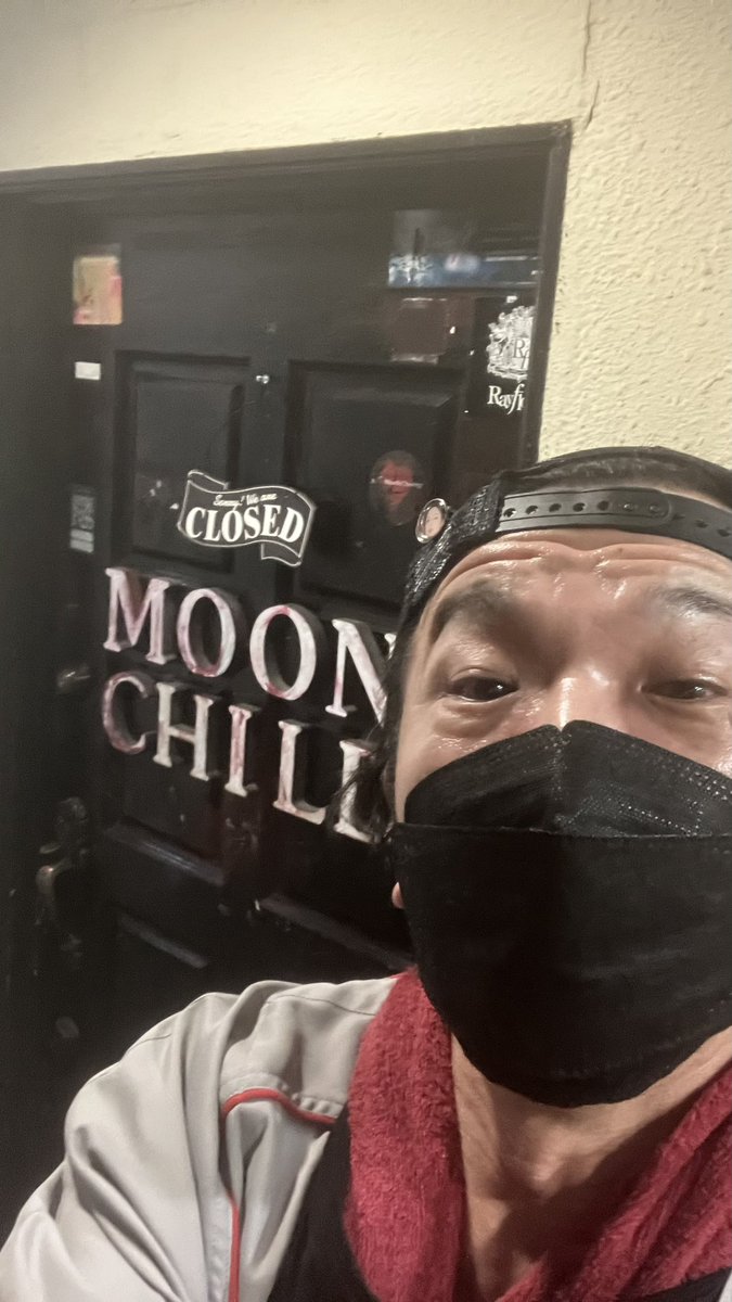 santo884's tweet photo. #明るいミステリーツアー
#旅をすみかとす
#KAZROCKFEST
#SIXX
#KAZPEN
#gateBlack
#MOONCHILD
#三花繚乱 ツアー伝説の初日!ここのマスターのX愛、音楽愛に憧れてここに再訪しました。オジーに捧ぐアンコール!打ち上げもええ酒飲めました。おおきに!!! https://t.co/gvG1brRGUL
