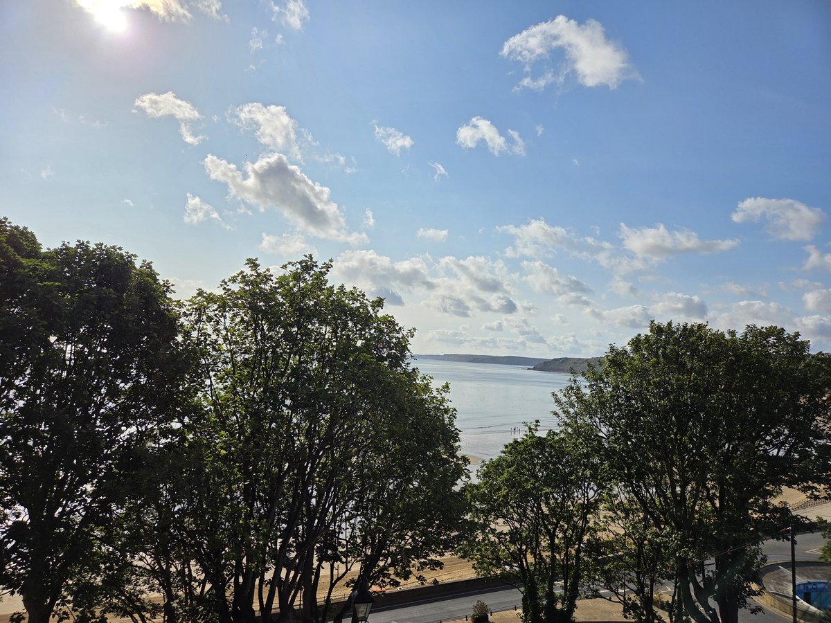 Jon Earnshaw tweet media