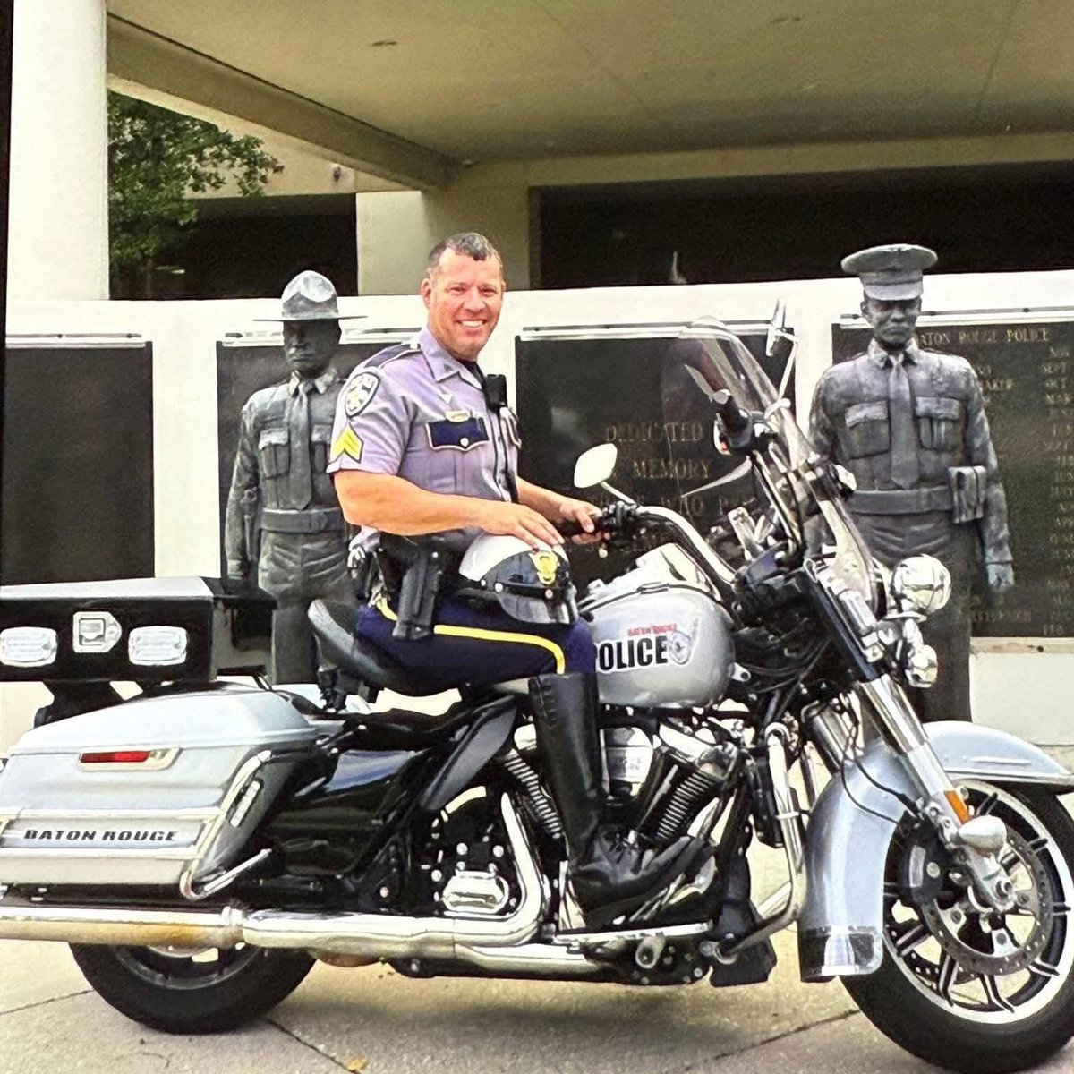 Prayers go out to <a href="/BRPD/">Baton Rouge Police</a> and the Eisworth family.