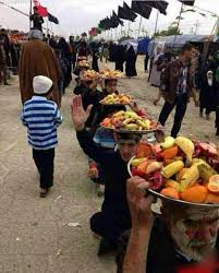 خوب گوش کن!
صدای قدم ها؛
صدای سایش کفش ها بر سینه جاده ها؛
کسی می گوید بیا!
#حب_الحسین_یجمعنا 
#وحدت_حسینی