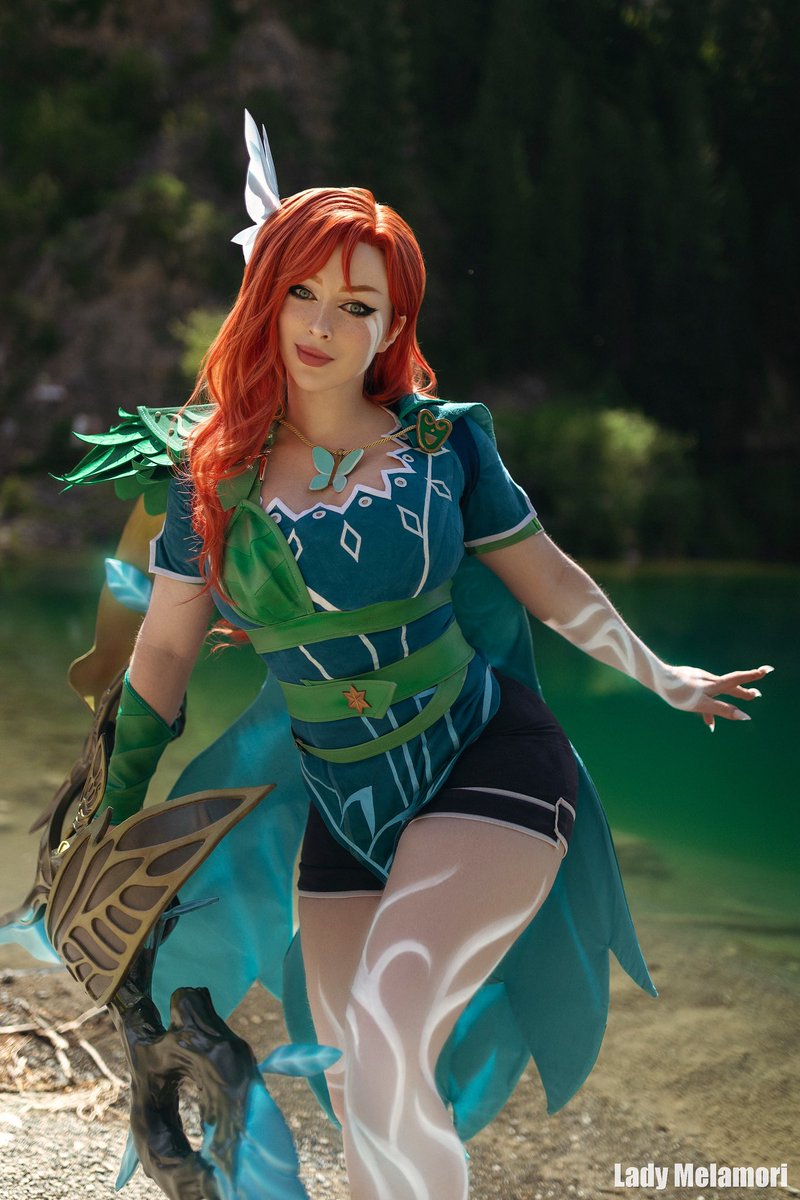 Melamoricosplay's tweet photo. Let’s go easy line!
Windranger cosplay by me https://t.co/WczHBJ8U1m