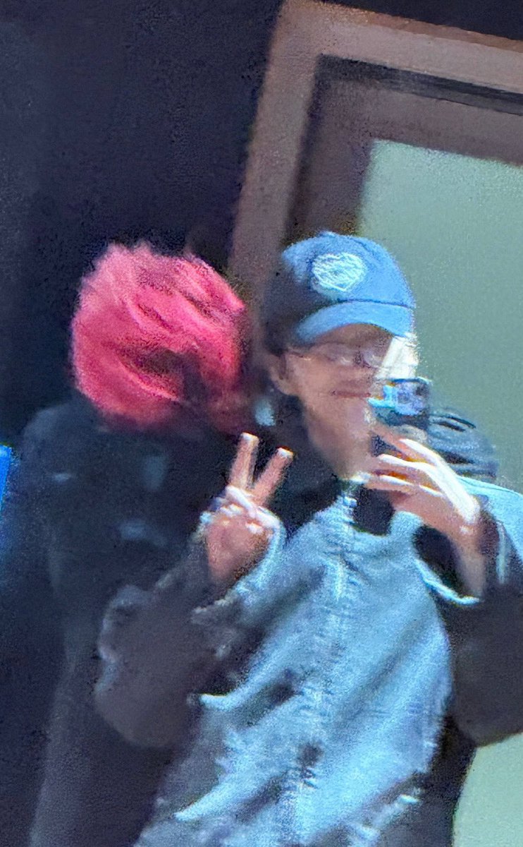 snowhaki's tweet image. “thank you for being born. i hope you’ll always stay right by my side just like in the photo ” we all need to die.