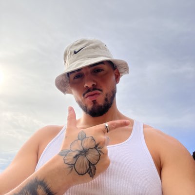 MatiGomezOf's tweet photo. #NuevaFotoDePerfil https://t.co/zSEFEjJb0h