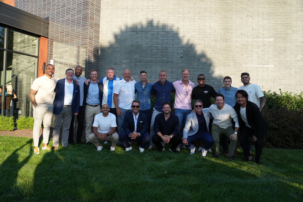 Brad Knighton tweet media