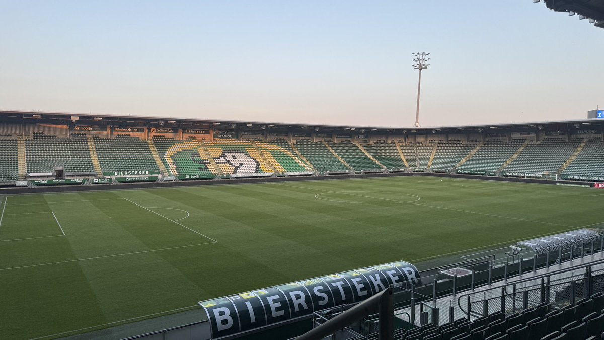 woutfassbender's tweet photo. Morgen in @ADDenHaag alles over de klinkende zege van ADO Den Haag op Willem II en het eerste profdoelpunt van Illaijh de Ruijter, een ongekende beauty, zijn manier van juichen en het plagen van z’n broer die bij Willem II speelt #adodenhaag #adowil #kkd https://t.co/SU7Nids4Rh