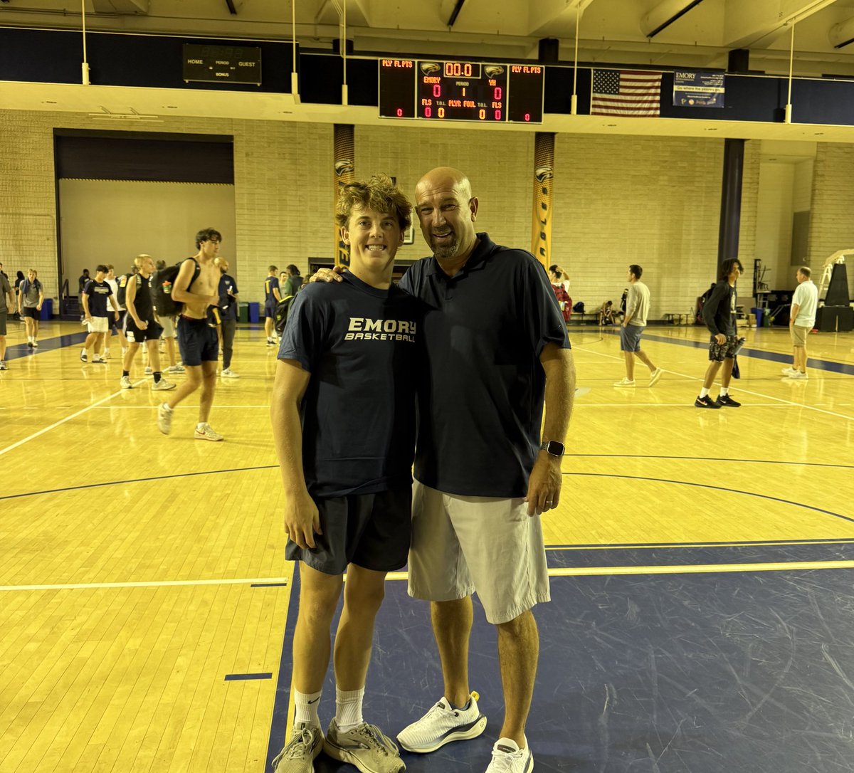 Wright9Parker's tweet image. Thank you @JasonAZimmerman and @CoachHixonDimes for a great camp and visit. @EmoryBasketball