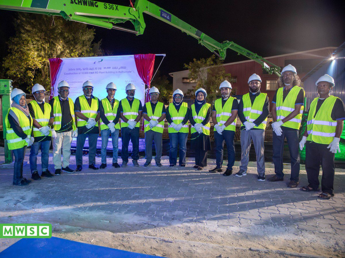 MWSC_Official's tweet photo. Managing Director @amathyn, together with board members and long-serving MWSC staff, kicked off the construction of 10,000 CBM RO Plant building today at the Hulhumalé Operations Center.
#MWSCAsaasee https://t.co/kykqlluPsi