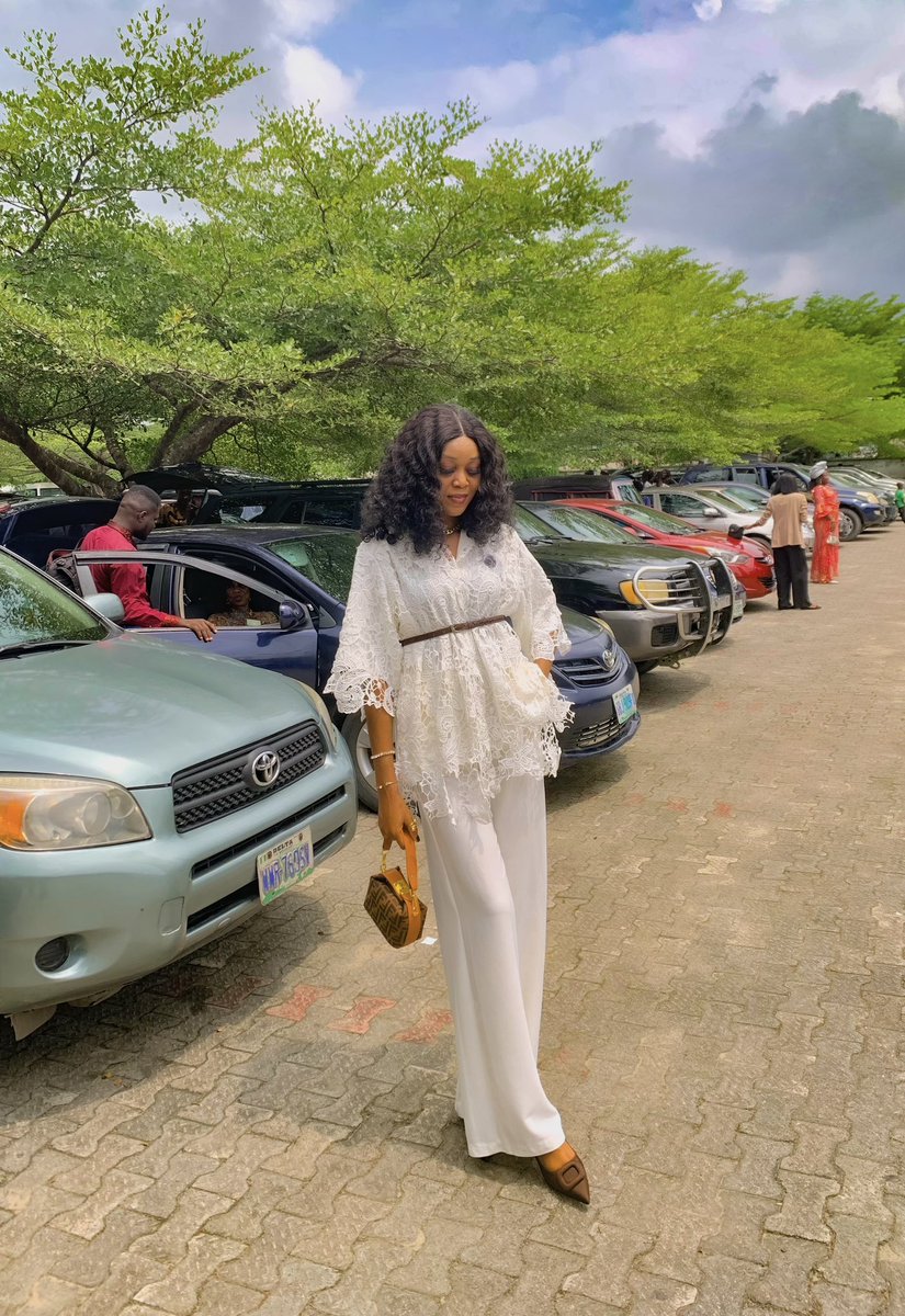 joAnny_Dee5's tweet photo. The weekend may end,but the encouragement continues…..

Outfit:YoursTruly🪡

#RCday3
#PureWorship25

🤍🤎🤍 https://t.co/m46T9fjLLX