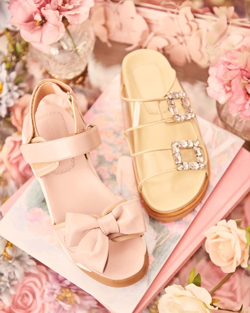 AntesMuertas's tweet photo. ✨¡Últimas horas con 2x1 Vintage!✨ ¡Última oportunidad para llevarte zapas, ballerinas, tops, sandalias y mucho más de colecciones anteriores con 2X1! 

👉 https://t.co/pK0w3hReNZ⁠/vintage
⁠
#AntesMuertas #Fw25 #Storyteller #2x1 #VintageSale #BoutiqueVintage #VintageVibes https://t.co/oYjnAtMYrS