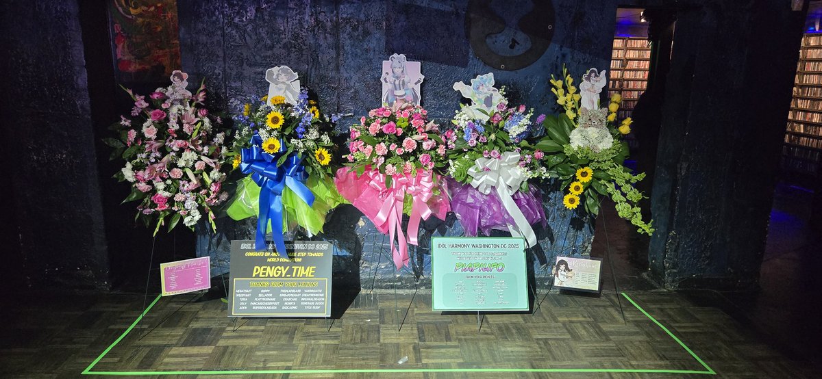 I love idols, and I love to do what I can to show that and support them. I want to thank <a href="/oshiSPARK/">oshiSPARK</a> for being so supportive and excited to let us do this. I personally worked on the Pengy and Pia stands, but this display was only possible with every fandom's support. 🐝🐧🐼🥒🍰