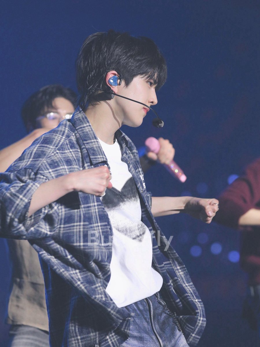 250810 콩알주먹

#THEBOYZ #더보이즈 
#YOUNGHOON #영훈