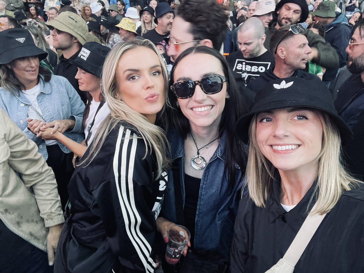 KellyBleakley's tweet photo. Will never get over this night. https://t.co/isE3VhwUqX