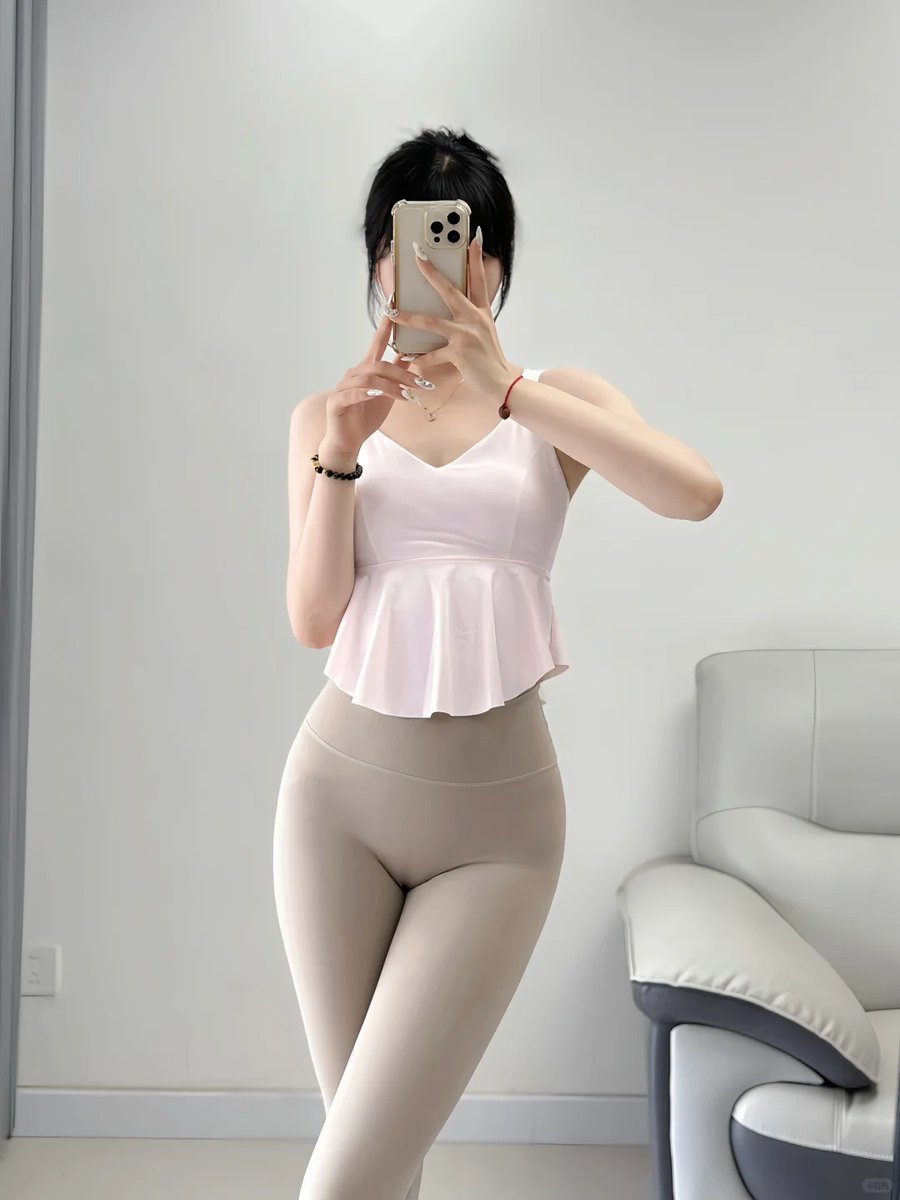 halisumar's tweet image. Every pose is progress😇😜