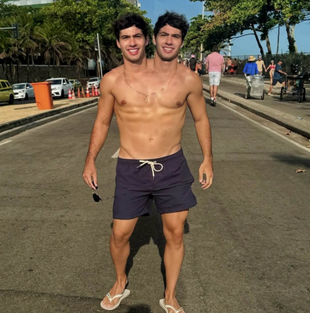 TheConjoiner's tweet photo. #conjojned #conjoinment #maleconjoinment #conjoinedguys #siamesetwins #conjoinedtwins #conjoinedbrothers #siamesebrothers https://t.co/P8y6s5gezb