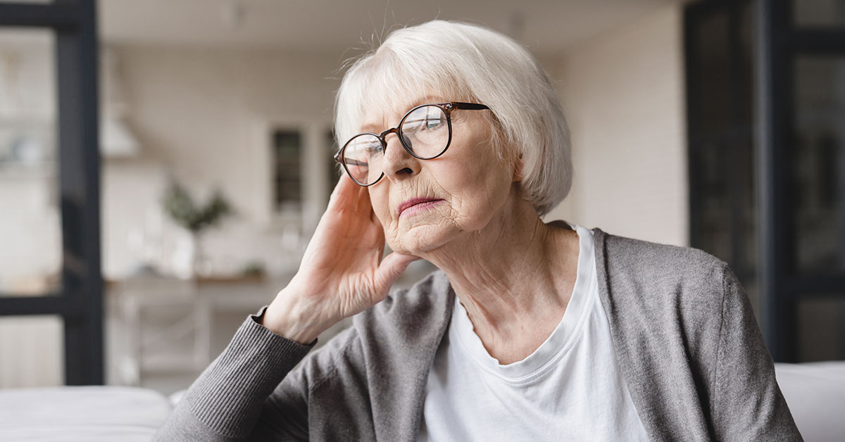 Loneliness in Older Adults Linked to 30% Higher Risk of Dementia theheartysoul.com/loneliness-and… 

#Alzheimers #dementia #loneliness #mentalhealth #health