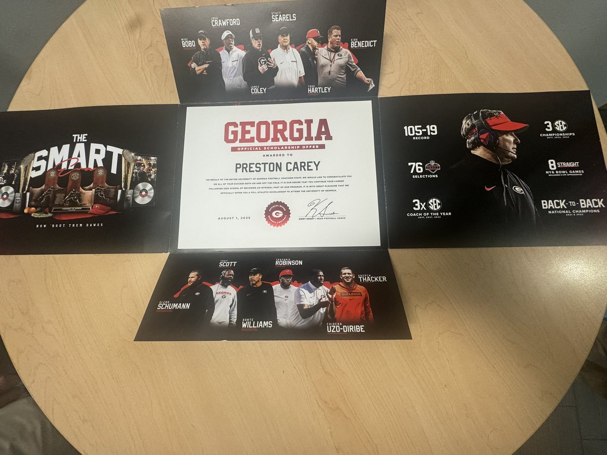 PrestonJCareyPJ's tweet photo. Athens soon! #GoDawgs ! 🙏 #KeepWorking #GrindNeverStops 
@KirbySmartUGA @TravionScott @CoachSchuUGA @GeorgiaFootball https://t.co/NrVNzHydqU