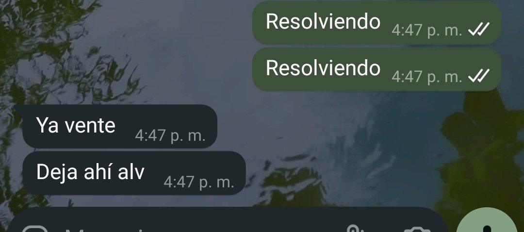 anahics91's tweet photo. Todos deberían tener una Adi en su trabajo que les recuerde que es hora de salir https://t.co/3vnewCUPP9