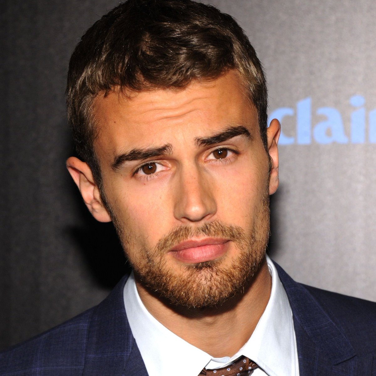 AcervoCharts's tweet photo. ATORES MAIS BONITOS

12 • Theo James https://t.co/iLoiyy6jVD