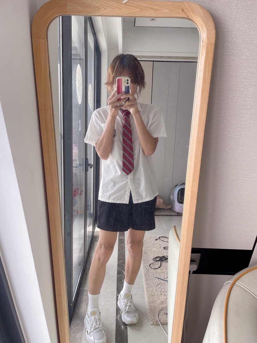 以前谈四爱的时候，被对方夸像肉便器会兴奋…