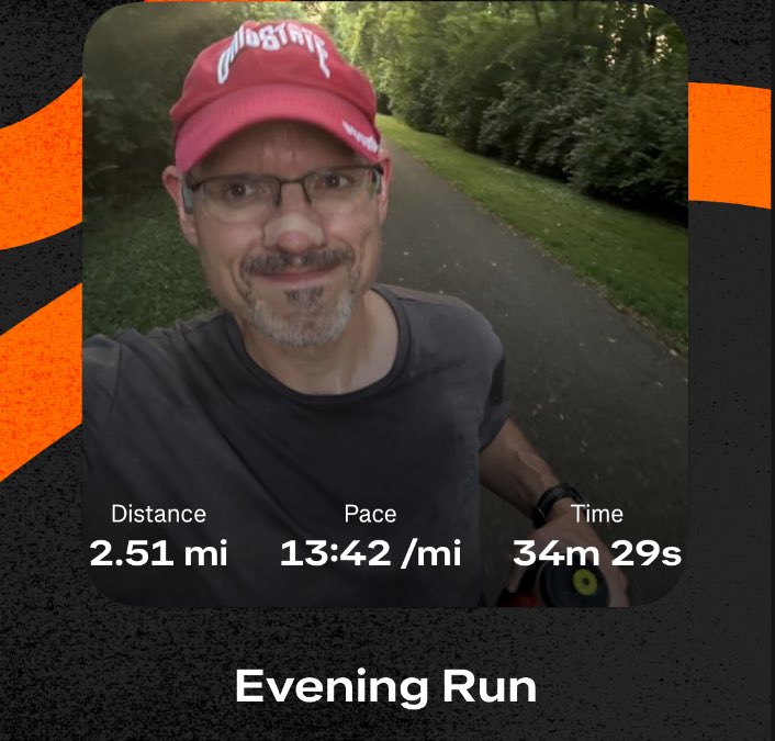 CDGoble's tweet image. 4.5 on Friday. 2.3 on Saturday. 2.5 today. I’ve had better weekend but at least I was consistent this weekend #Running #RunForGod