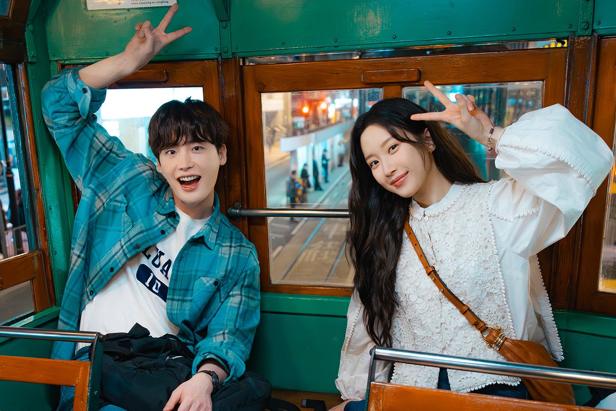 soompi's tweet photo. "#LawAndTheCity" Ends On Highest Ratings Of Its Entire Run
https://t.co/B7ImVUMjxY https://t.co/iUDgAbxW1y