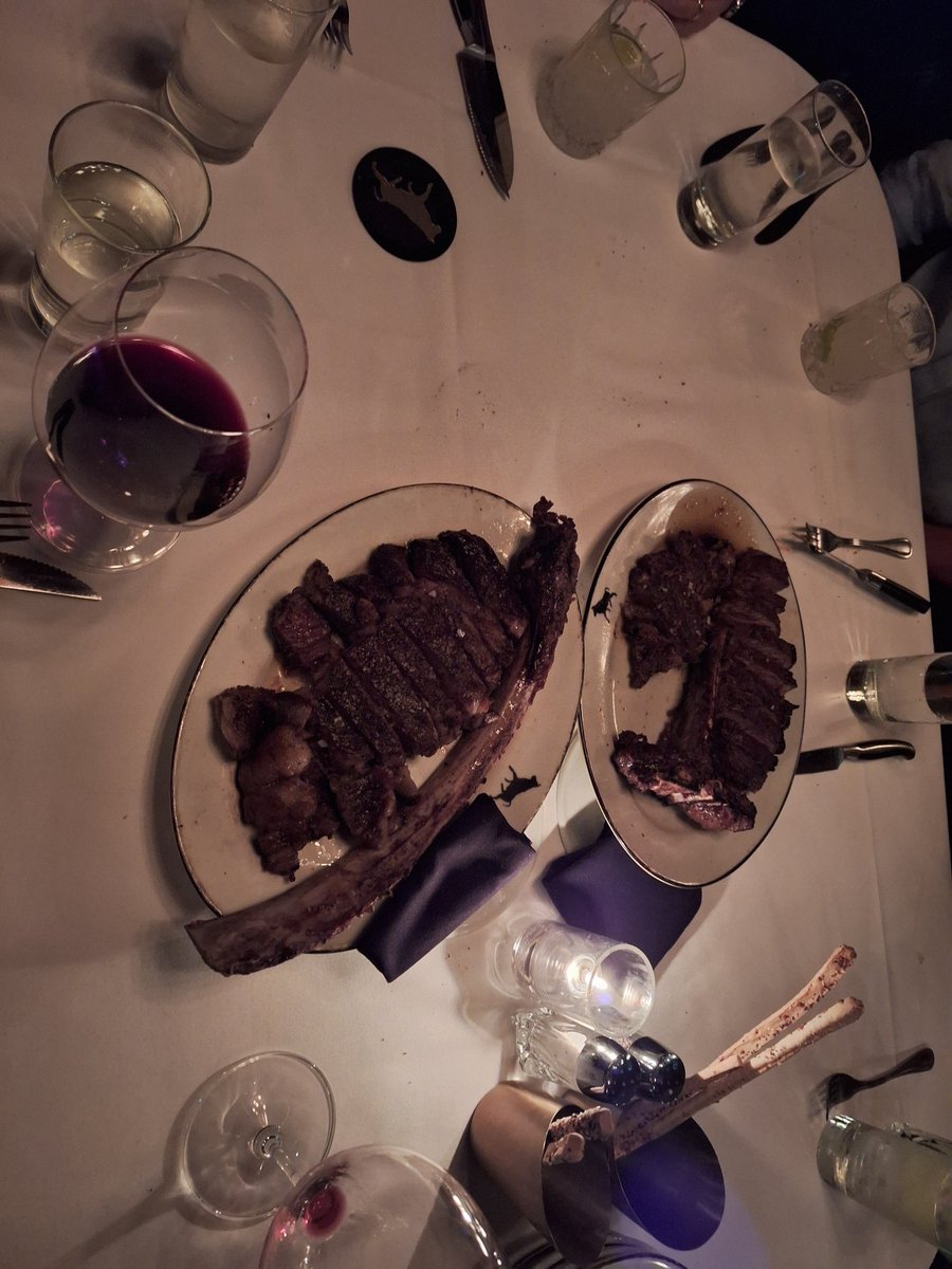 DAXBURCHETT's tweet photo. Wonderful and Fancy dinner this weekend! Celebrating 🍾 our family and friends! #demandbeef! Steaks were as good as the company! And damn.. I had a hot 🔥 date!! ❤️
@chuck_mccauley https://t.co/iUjMHxRpcm