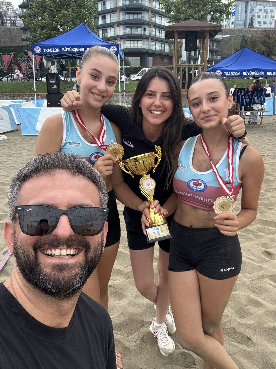 iskofya's tweet photo. Beach Volley Şampiyonu @iskofya https://t.co/7AkblJoLAP